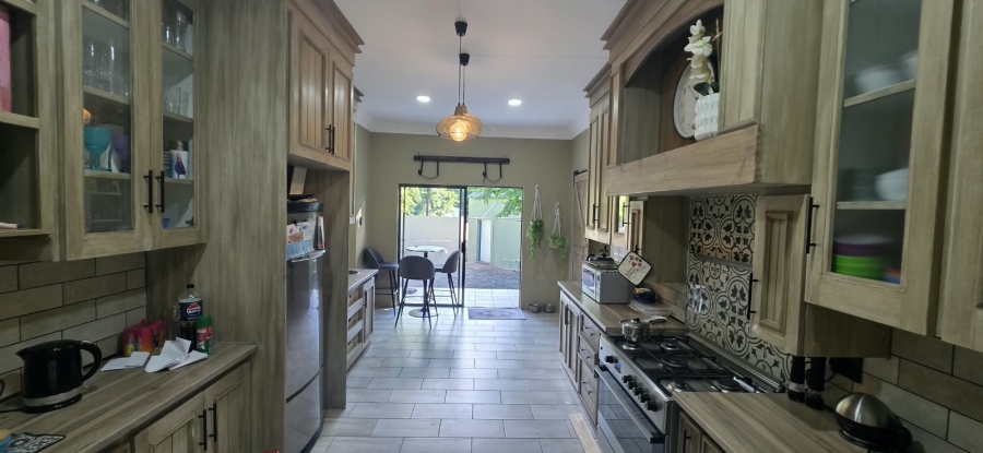 6 Bedroom Property for Sale in Parys Free State